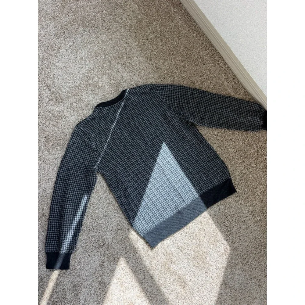 Men’s M Gray/Black Geometric Knit Crewneck Long Sleeve Wool Blend Pullover